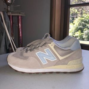 NB Classic 574 Lightly Worn Women’s New Balances